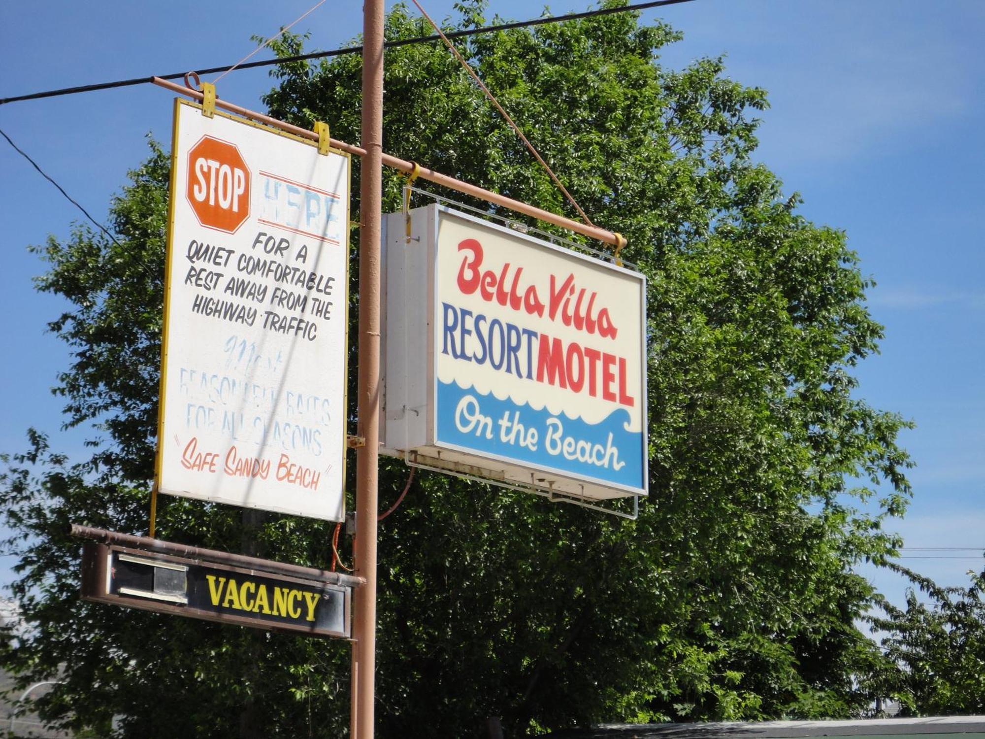 Bella Villa Resort Motel Osoyoos Exterior foto